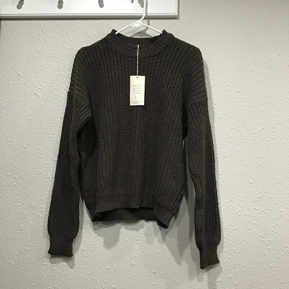 NWT It Is Well L.A. Chunky Knit Pullover Sweater Dark Olive Sz L Minimalist Cozy - Picture 3 of 8